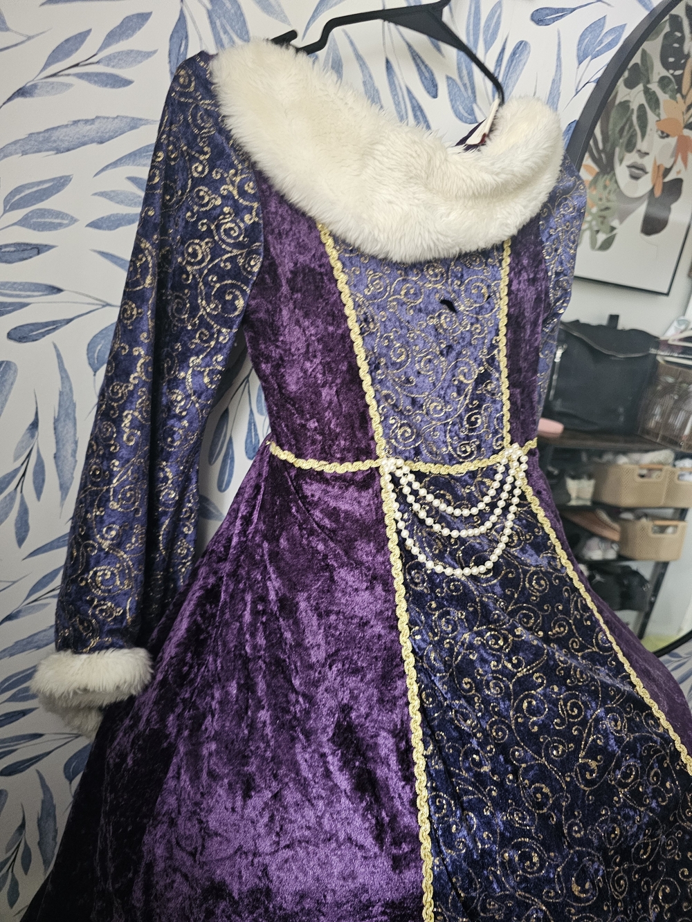 Vintage-Inspired Purple Velvet Dress with Faux Fur Collar